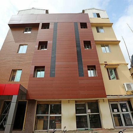 فندق Oyo 13528 Kumud Plaza بوهفانيشفار المظهر الخارجي الصورة